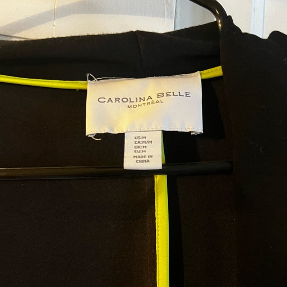 Carolina Belle Montreal Blazer size medium - Picture 2 of 4
